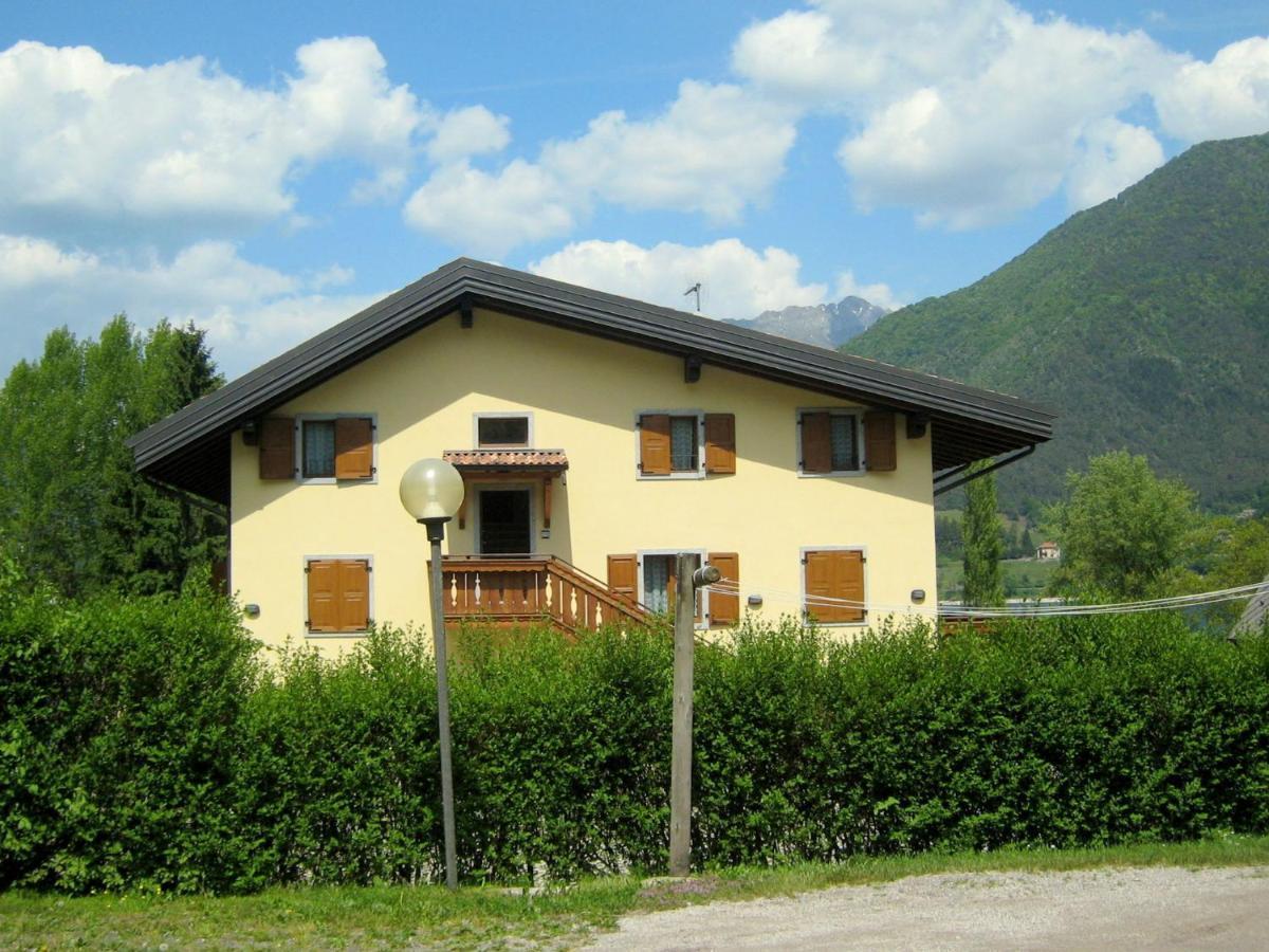 Belvilla By Oyo Villa Etti Bilo - Fronte Lago Molina di Ledro Bagian luar foto