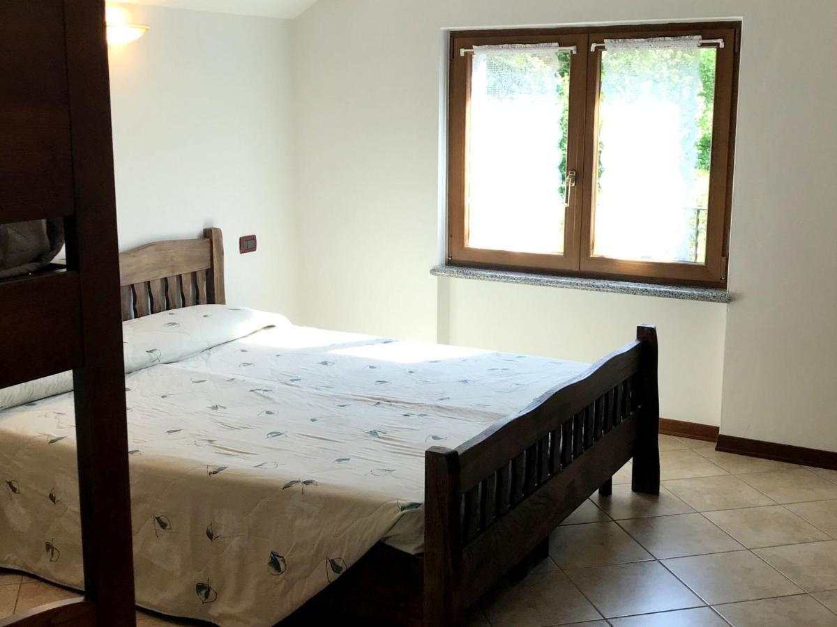 Belvilla By Oyo Villa Etti Bilo - Fronte Lago Molina di Ledro Bagian luar foto