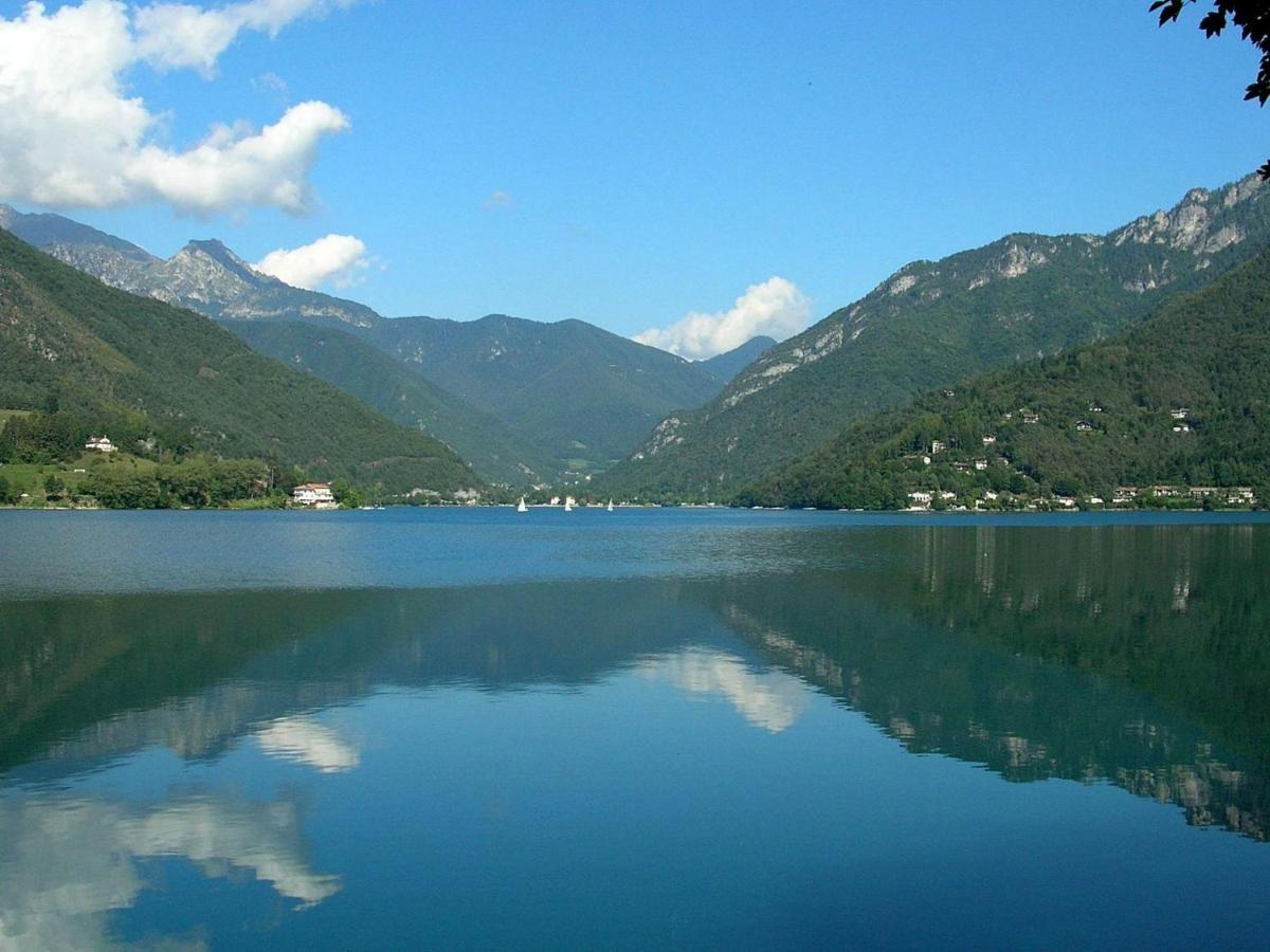 Belvilla By Oyo Villa Etti Bilo - Fronte Lago Molina di Ledro Bagian luar foto