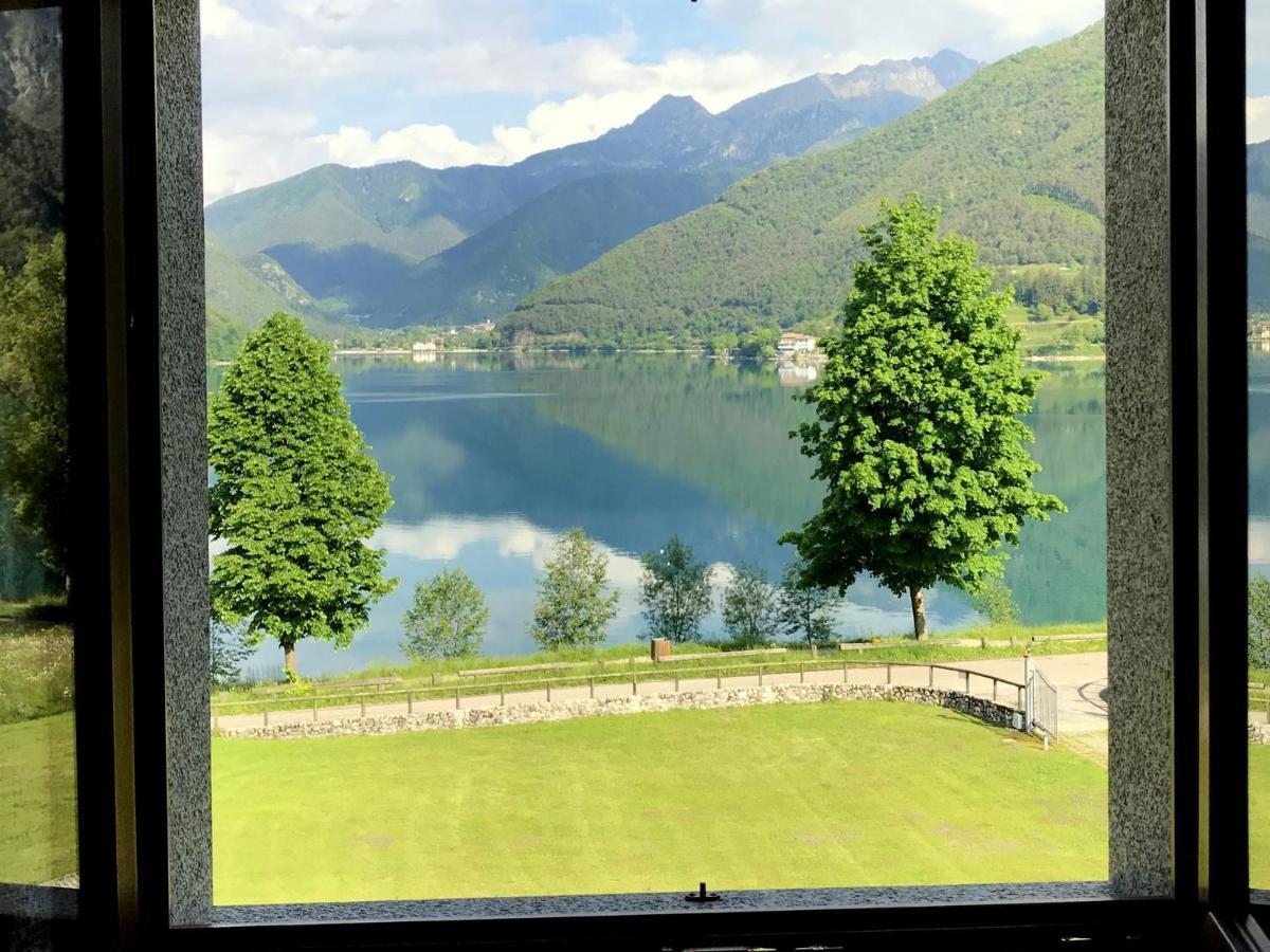 Belvilla By Oyo Villa Etti Bilo - Fronte Lago Molina di Ledro Bagian luar foto